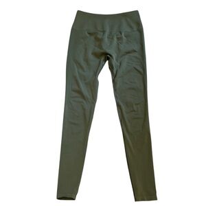 Alphalete Green Leggings With Scrunch Back Size Medium